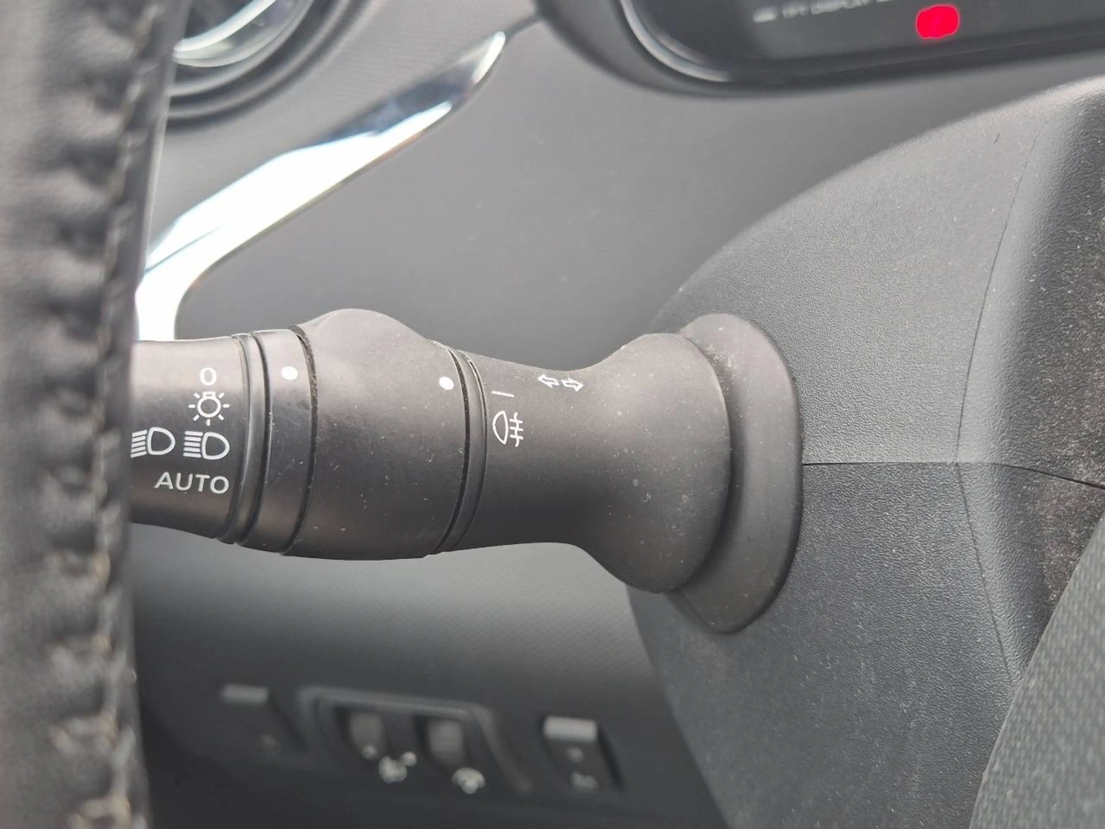 Renault ZOE Zoe 52 kWh R110 Life ZE50 B-rent — photo 9
