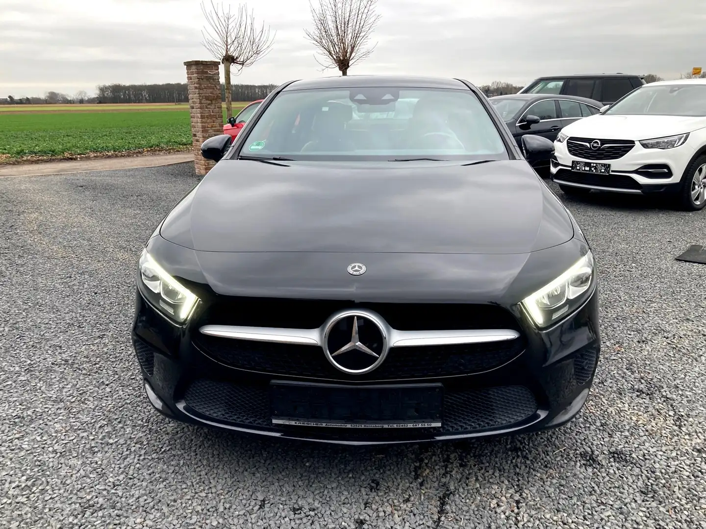 Mercedes-Benz A 200 Progressive Stufenheck * Autom. * Leder braun *AHK Schwarz - 2