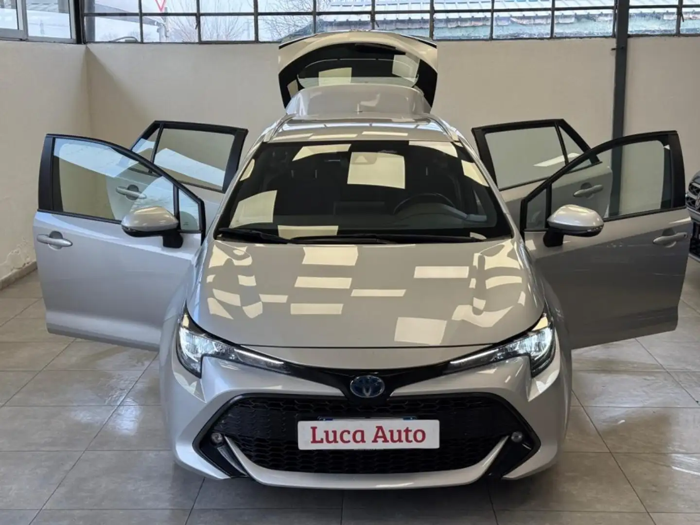 Toyota Corolla Touring 1.8 Hybrid *UNICO PROP.* Argento - 1