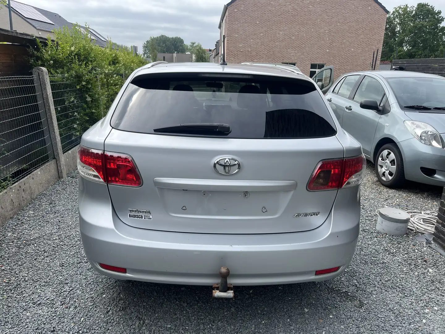 Toyota Avensis Combi 2.0 D-4D Edition - 2