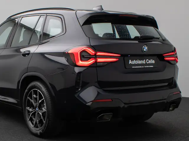 BMW X3 view 14