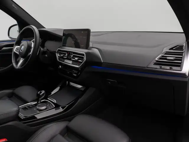 BMW X3 view 23