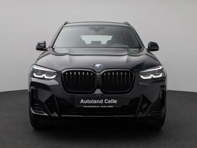 BMW X3 view 2