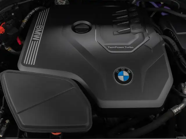 BMW X3 view 18
