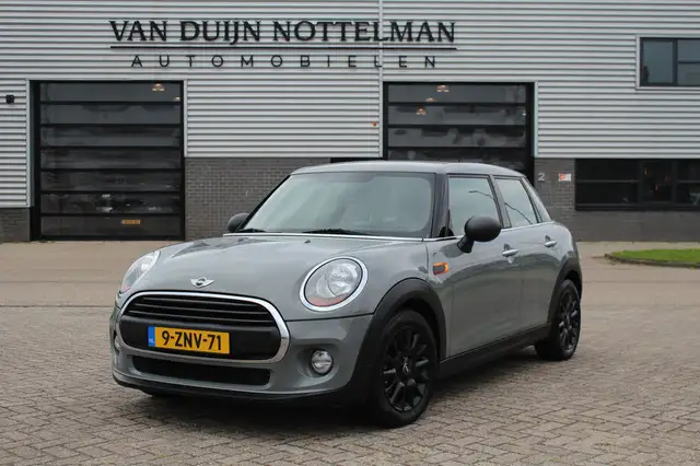 MINI One Mini 1.2 Business / Navigatie / Cruise / N.A.P.