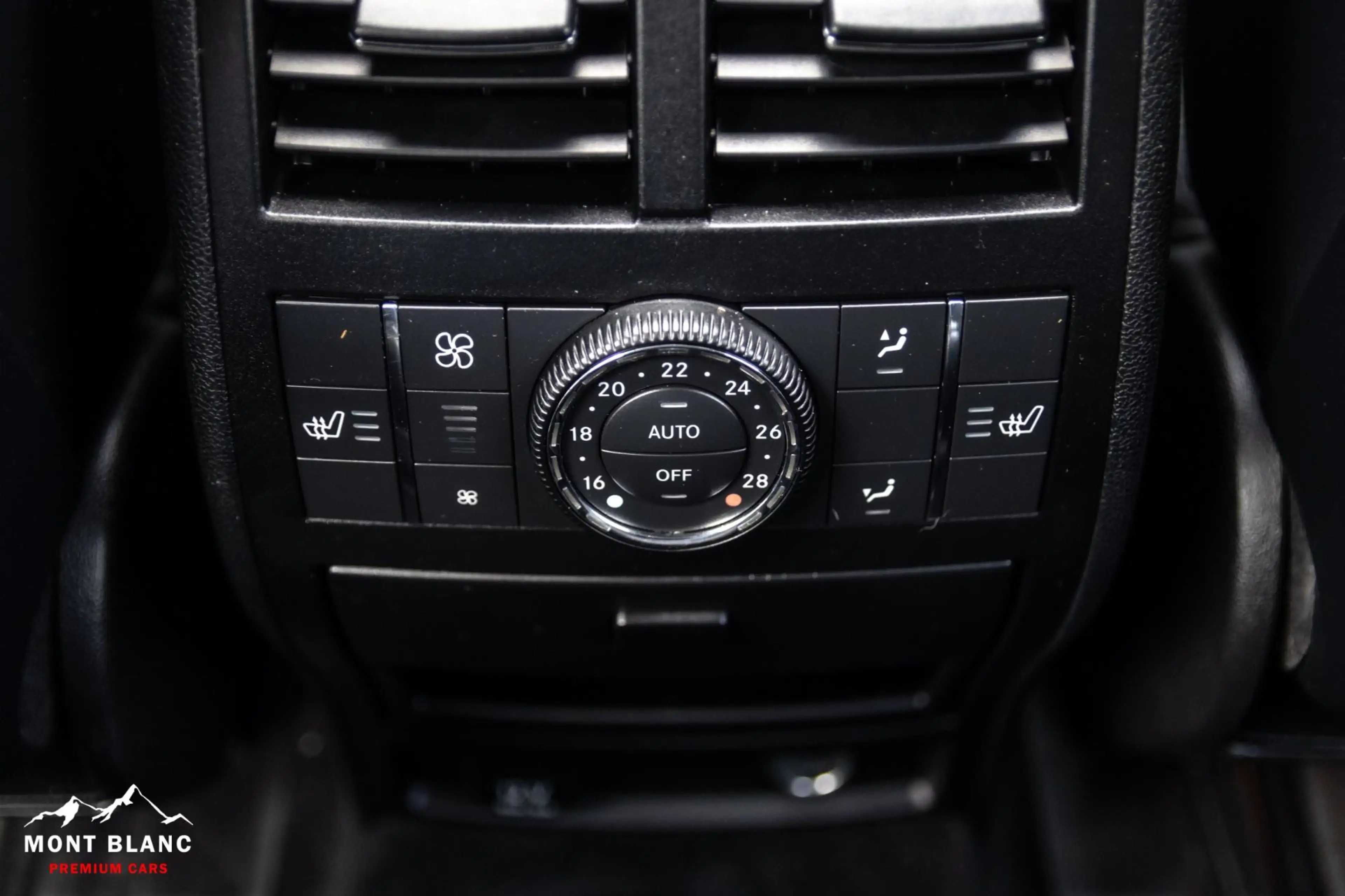 Mercedes-Benz GL 500 500|7-zitter|Trekhaak|ACC — photo 28