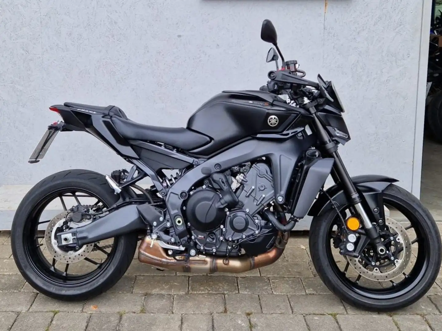 Yamaha MT-09 Y-AMT Чорний - 1