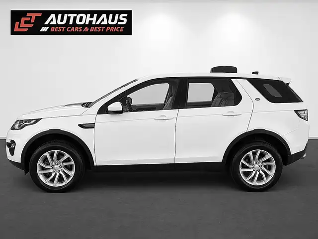 Land Rover Discovery Sport view 2