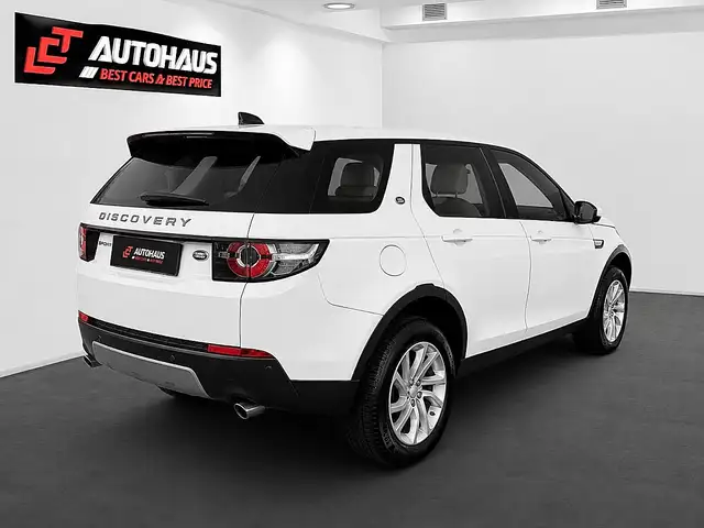 Land Rover Discovery Sport view 6