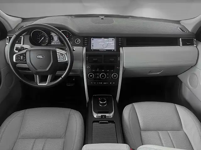 Land Rover Discovery Sport view 9