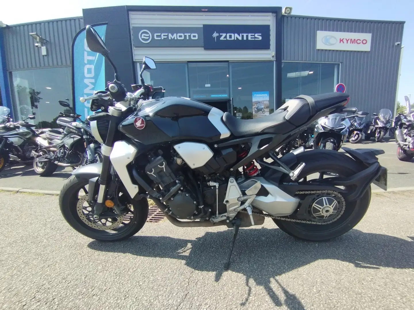Honda CB 1000 Noir - 2