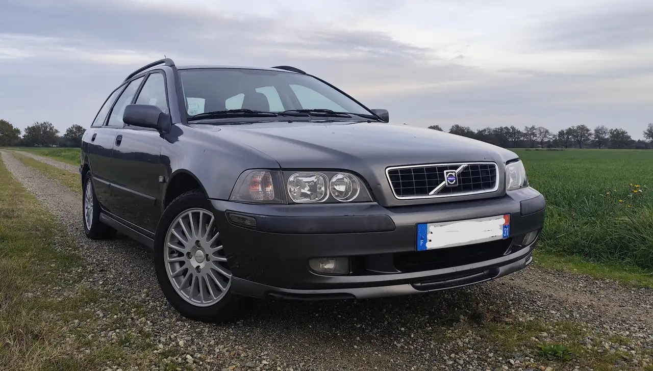 Volvo V40 1.8 16V Titanium