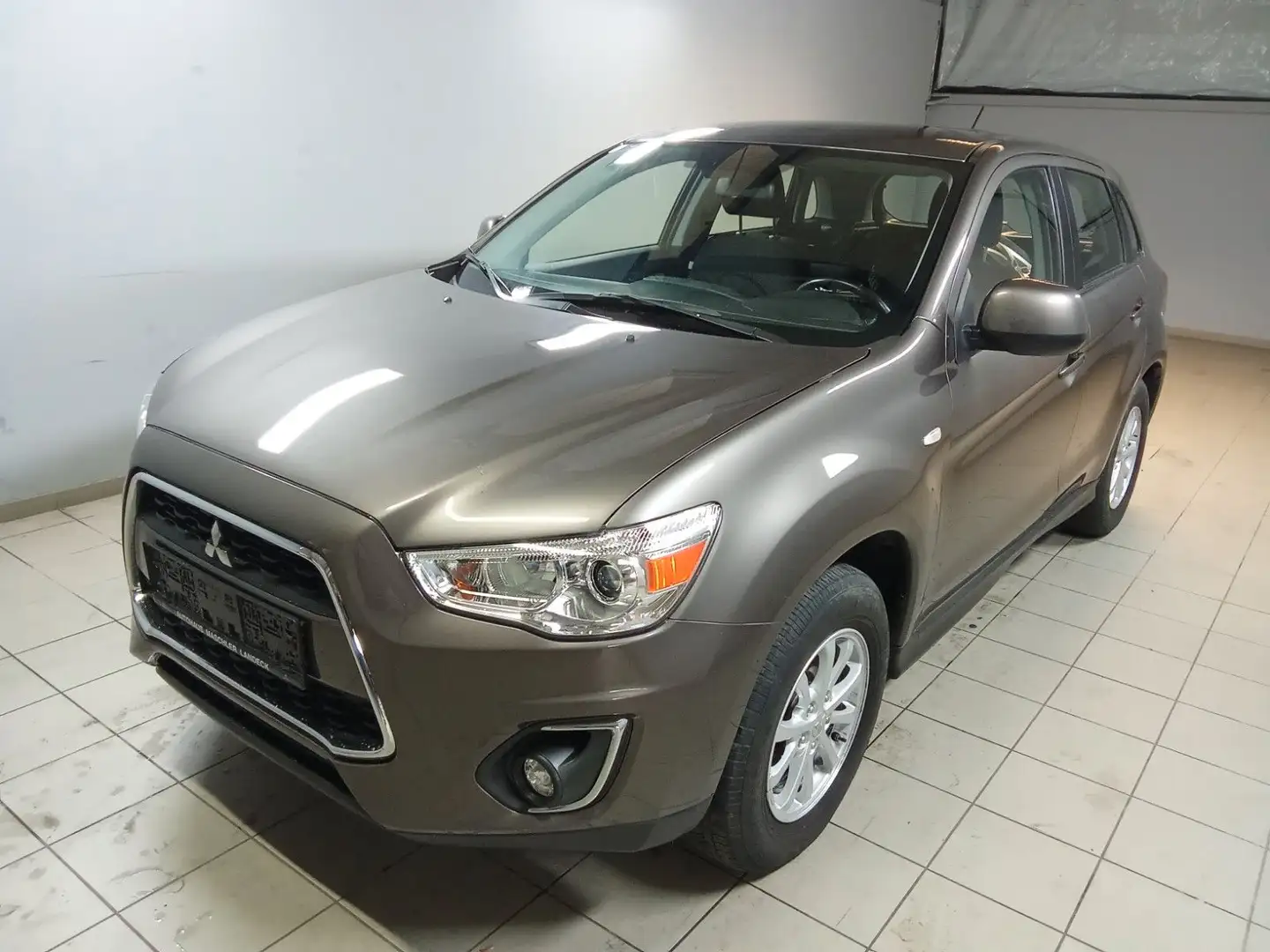 Mitsubishi ASX Invite 4WD Bruin - 1