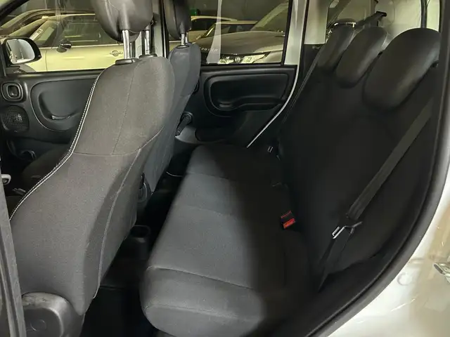 Fiat Panda view 9
