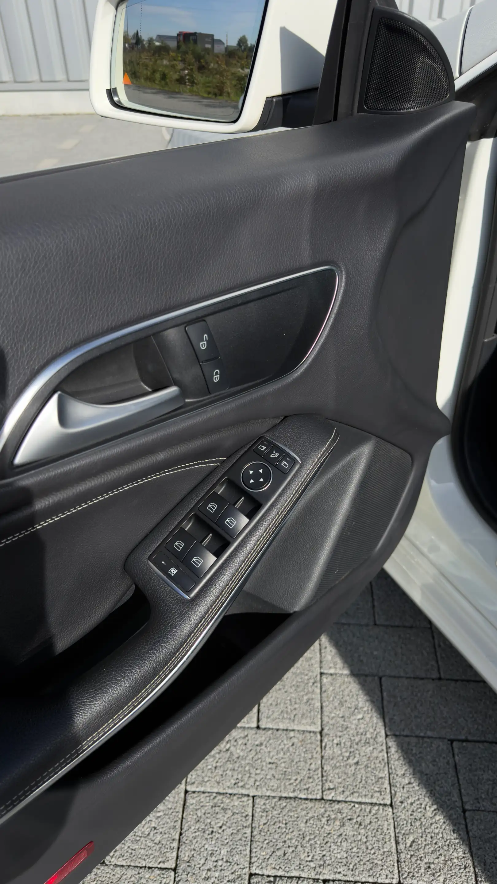 Mercedes-Benz CLA 180 CLA 180 Shooting Brake LED/Leder/Carplay/Camera — photo 8