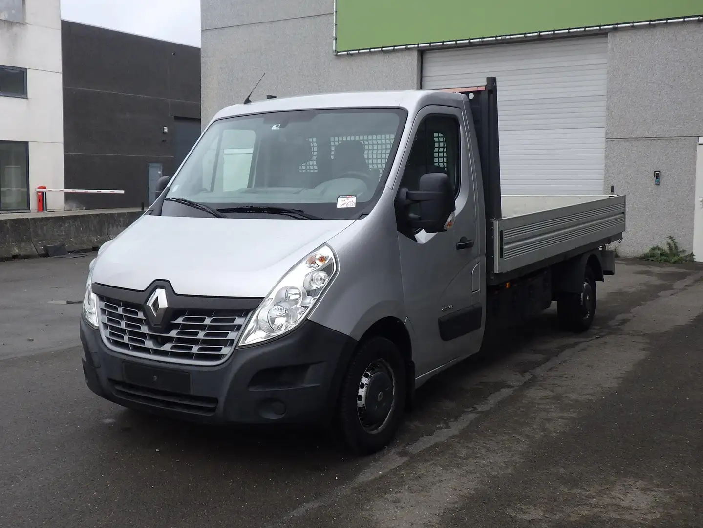 Renault Master (Stock ID 81658) Zilver - 1