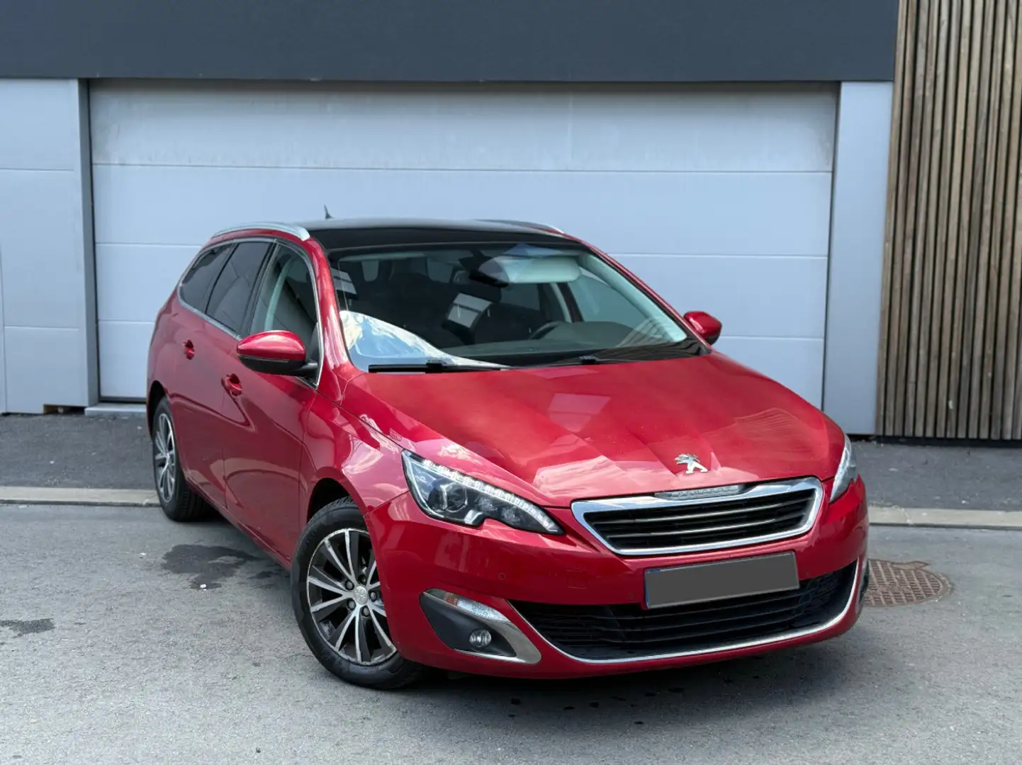 Peugeot 308 SW 1.6 BlueHDi Prête à immatriculer *GARANTIE* Rouge - 1