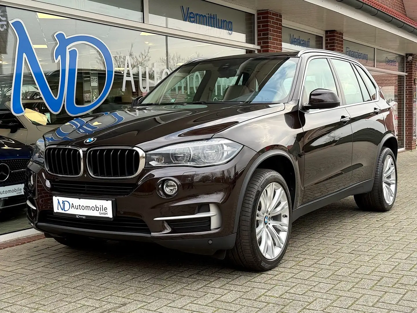BMW X5 35i xDrive DEUTSCH 1.Hand Scheckheft bei BMW Brun - 1