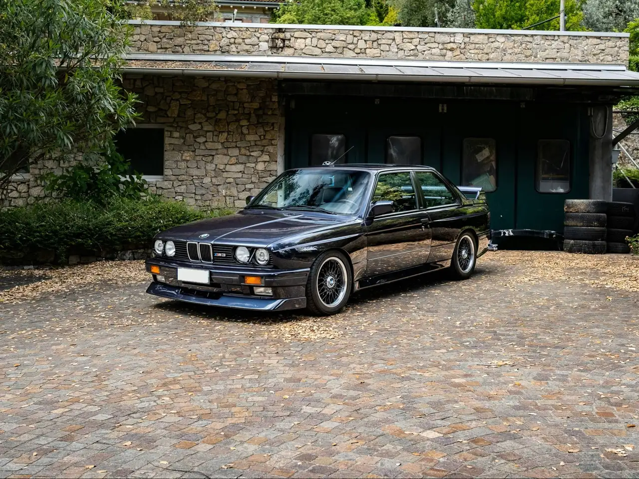 BMW M3 2.3, foto 1