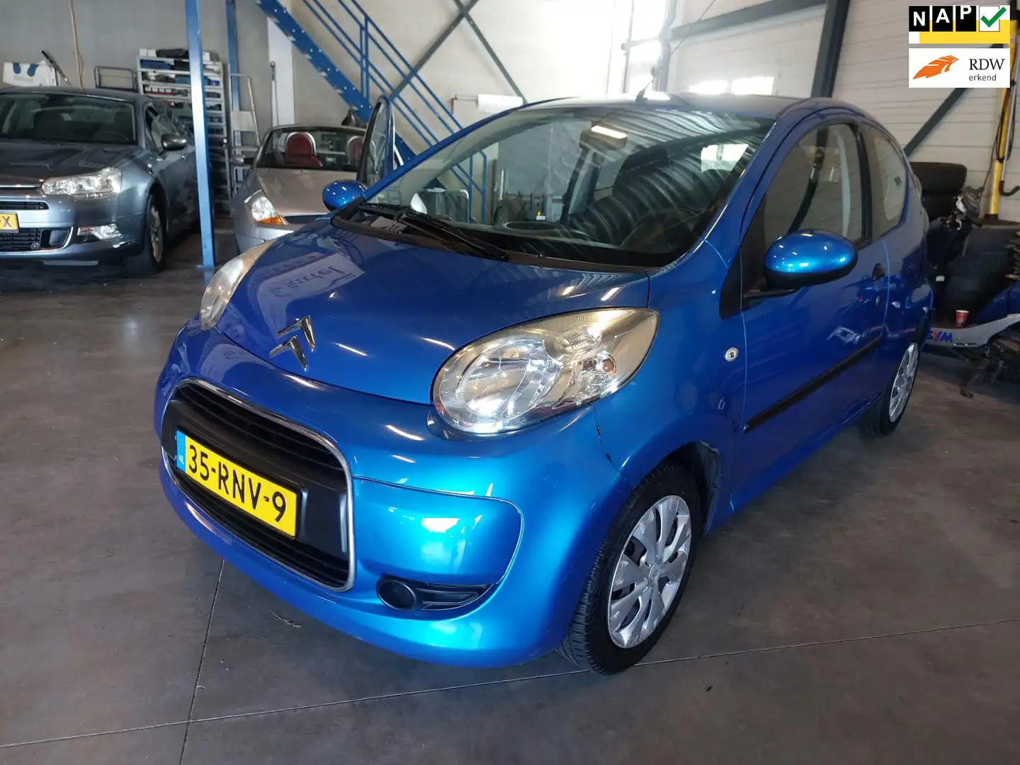 Citroen C1 1.0-12V Selection 3 deurs + airco Blauw - 1