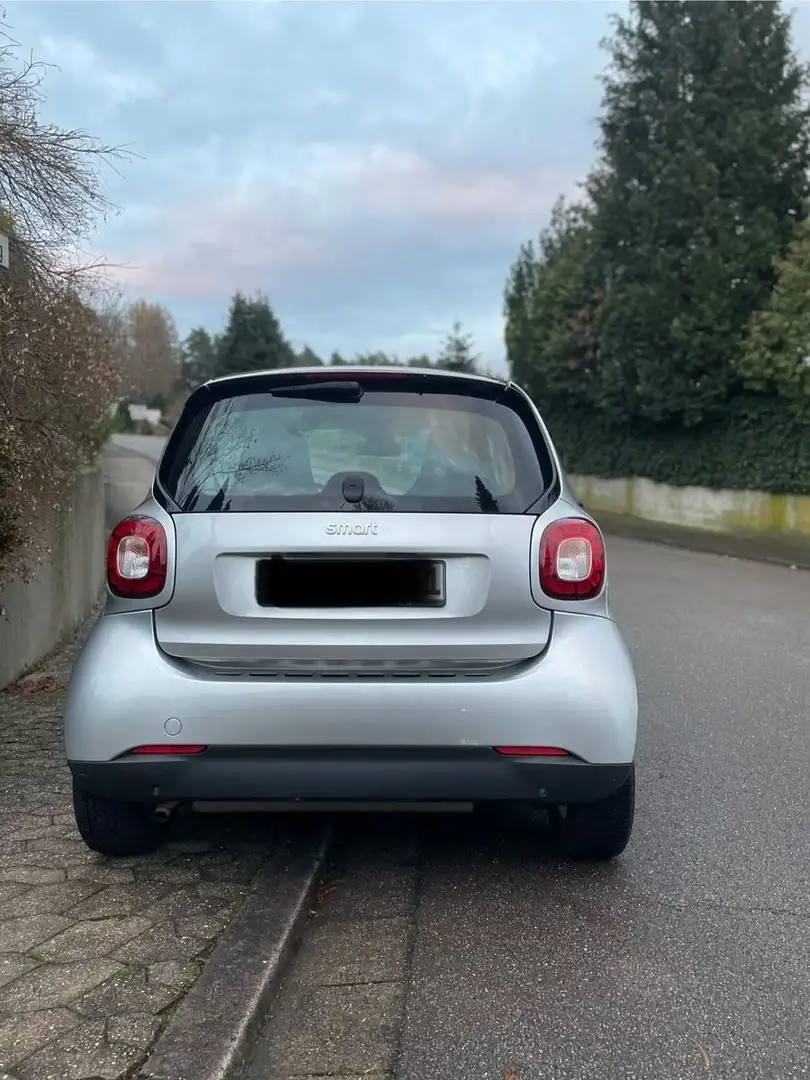 smart forTwo coupe Grau - 2