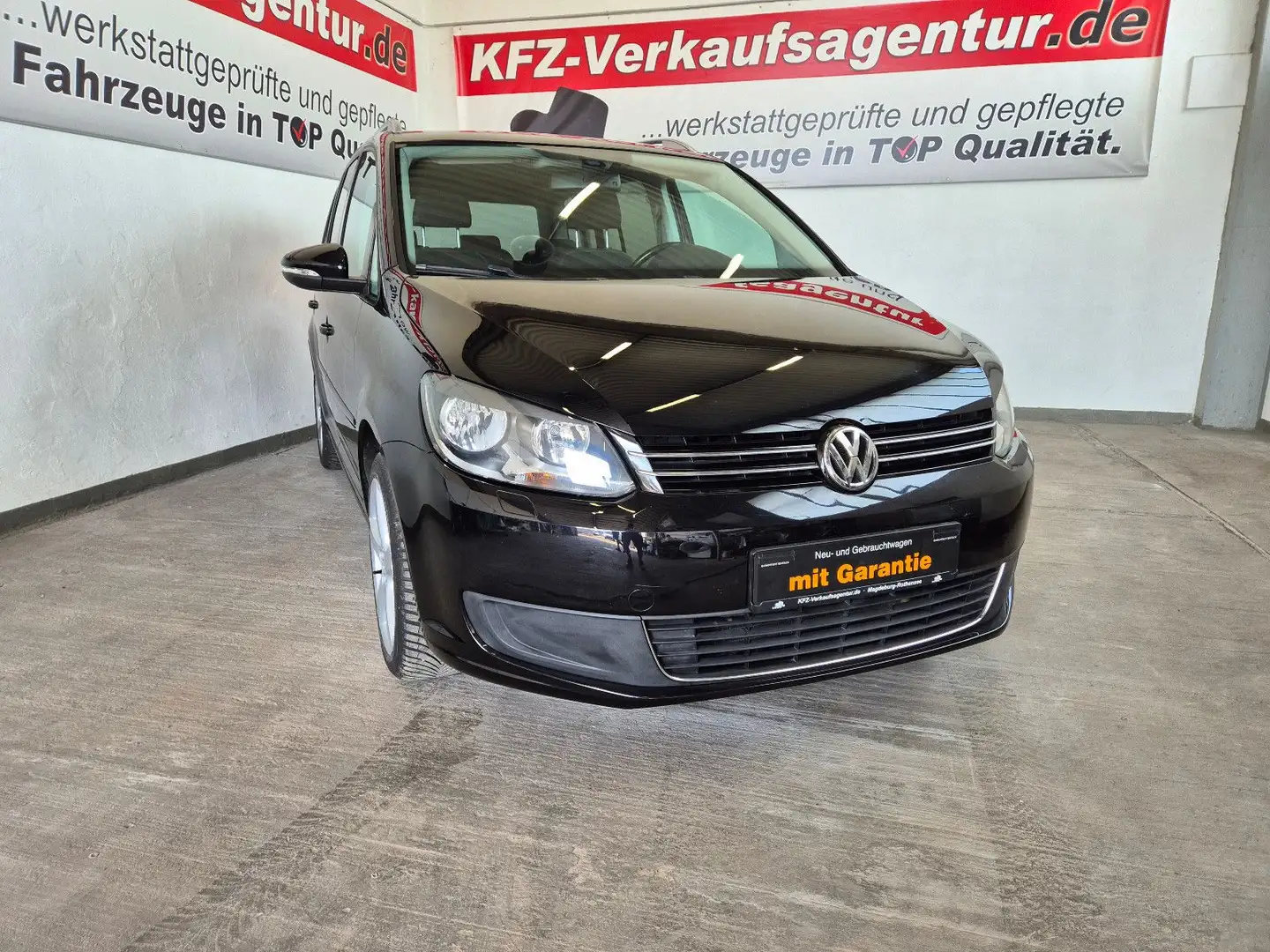 Volkswagen Touran Comfortline, inkl. 1. Jahr Garantie Zwart - 1