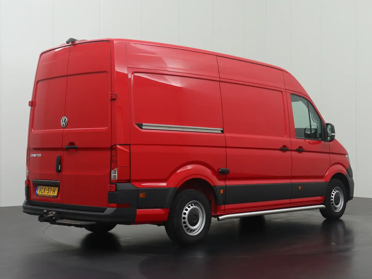 Volkswagen Crafter 2.0TDI 177PK DSG Automaat L3H3 | Navigatie | Camer Rood - 2
