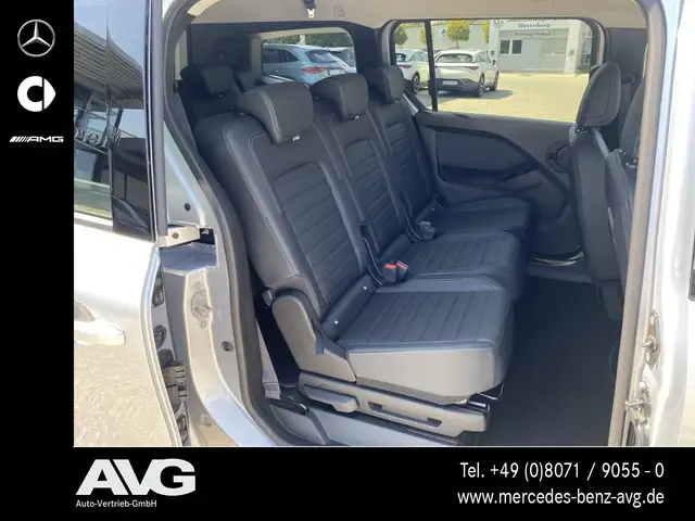 Mercedes-Benz T-Class view 11