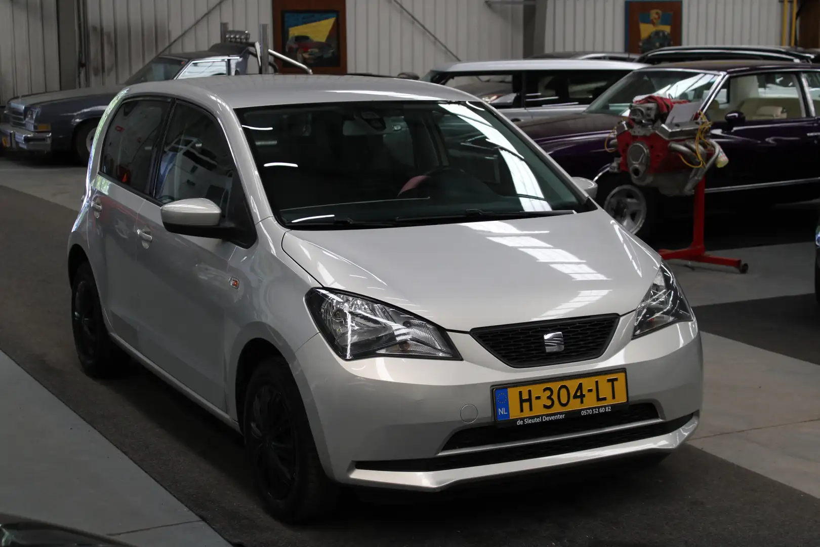 SEAT Mii 1.0 Style Automaat Airco, Cruise control, Isofix, Grijs - 2