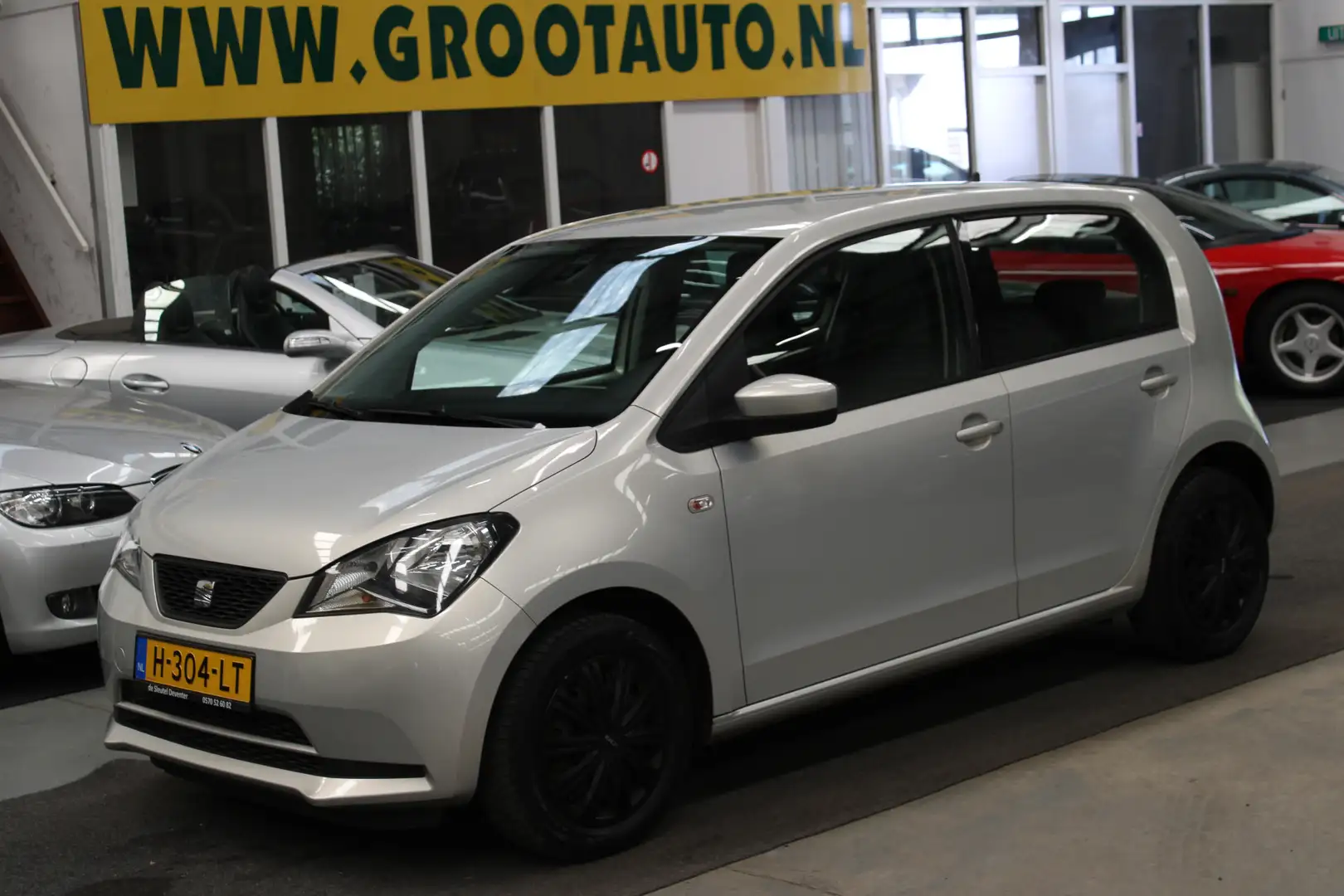 SEAT Mii 1.0 Style Automaat Airco, Cruise control, Isofix, Grijs - 1