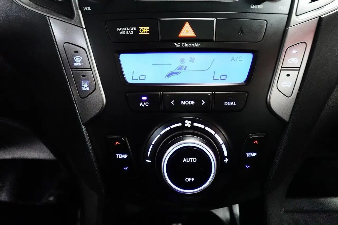 Hyundai SANTA FE снимка Hyundai SANTA FE