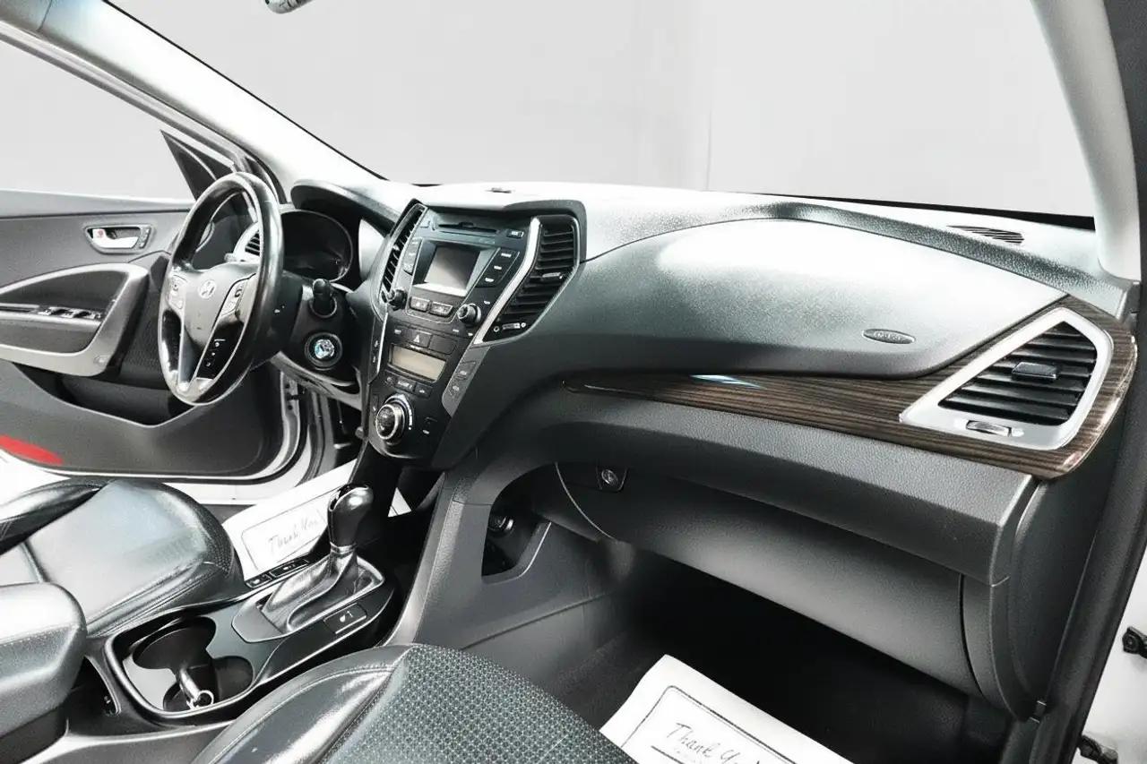 Hyundai SANTA FE снимка Hyundai SANTA FE