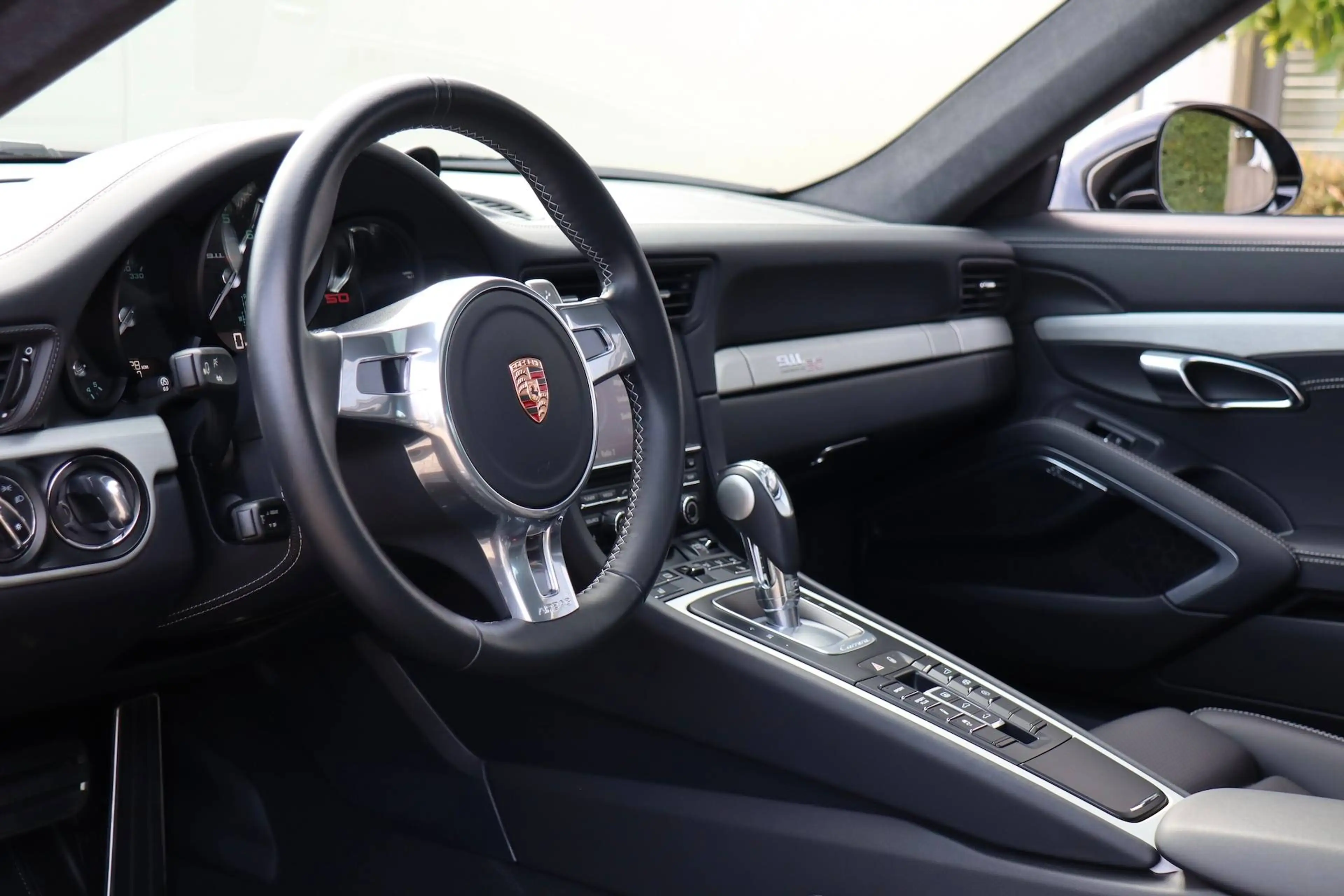 Porsche 991 Carrera 2 S PDK - 50th ANNIVERSARY !! LIMITED EDITION !! AS NEW !! — photo 7