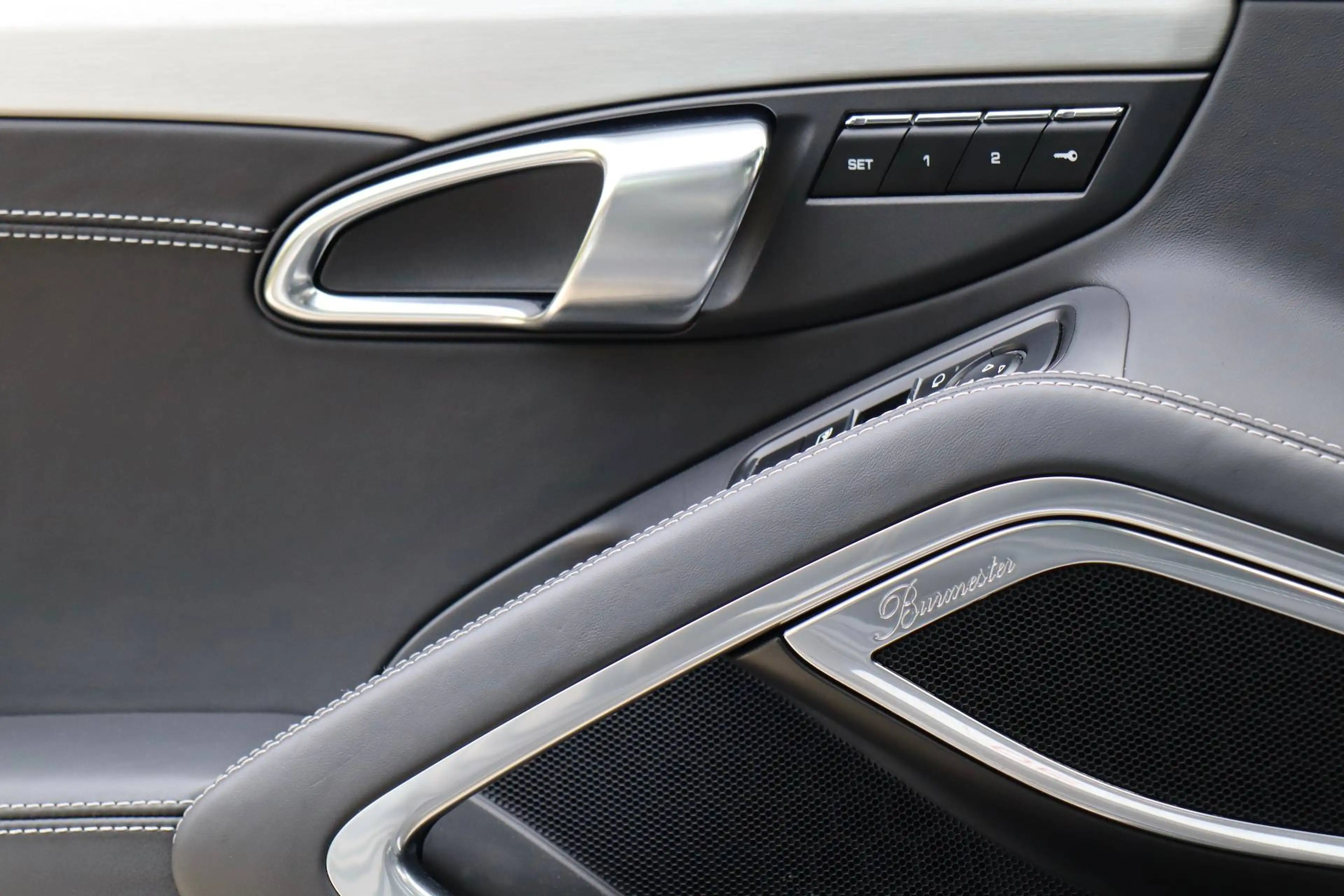 Porsche 991 Carrera 2 S PDK - 50th ANNIVERSARY !! LIMITED EDITION !! AS NEW !! — photo 19