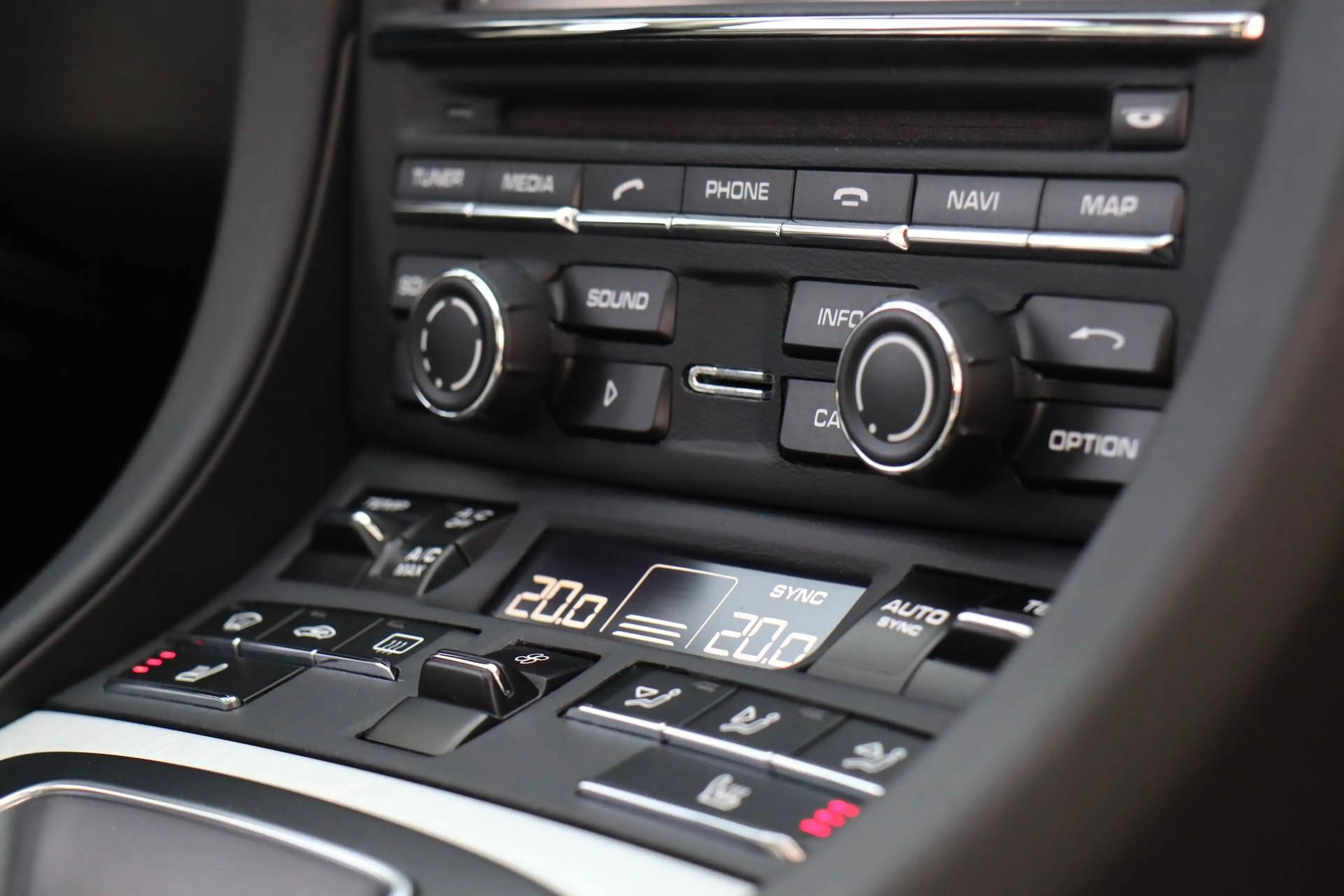 Porsche 991 Carrera 2 S PDK - 50th ANNIVERSARY !! LIMITED EDITION !! AS NEW !! — photo 12