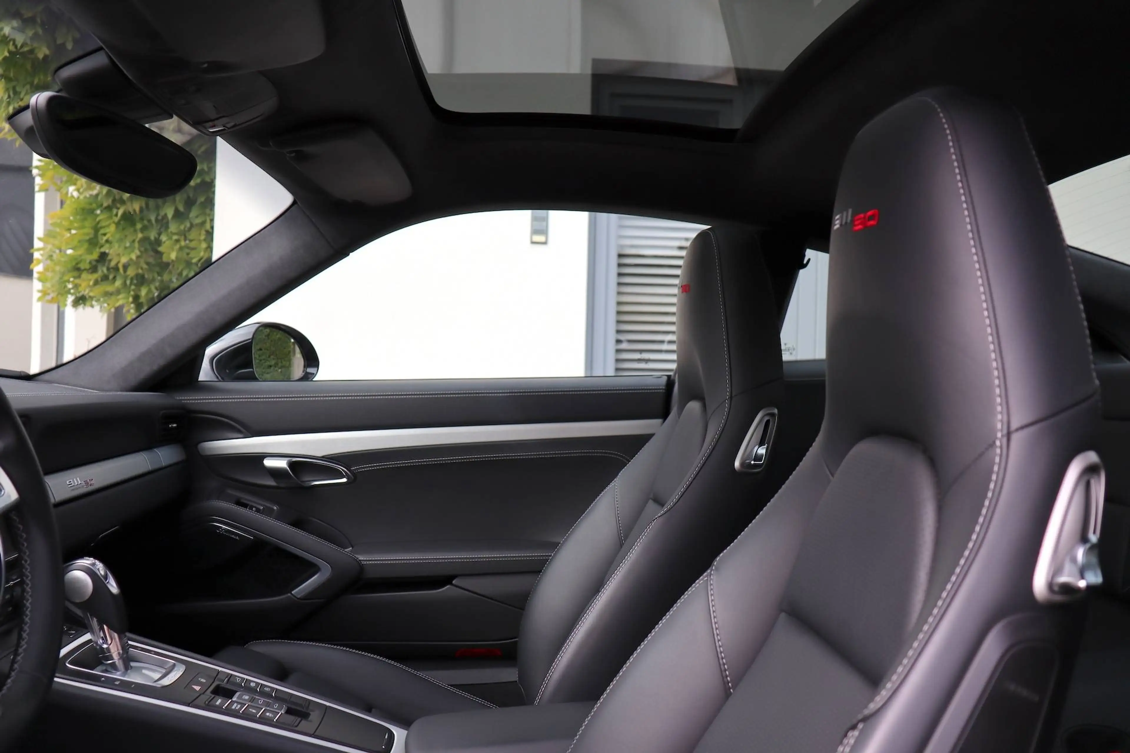 Porsche 991 Carrera 2 S PDK - 50th ANNIVERSARY !! LIMITED EDITION !! AS NEW !! — photo 18