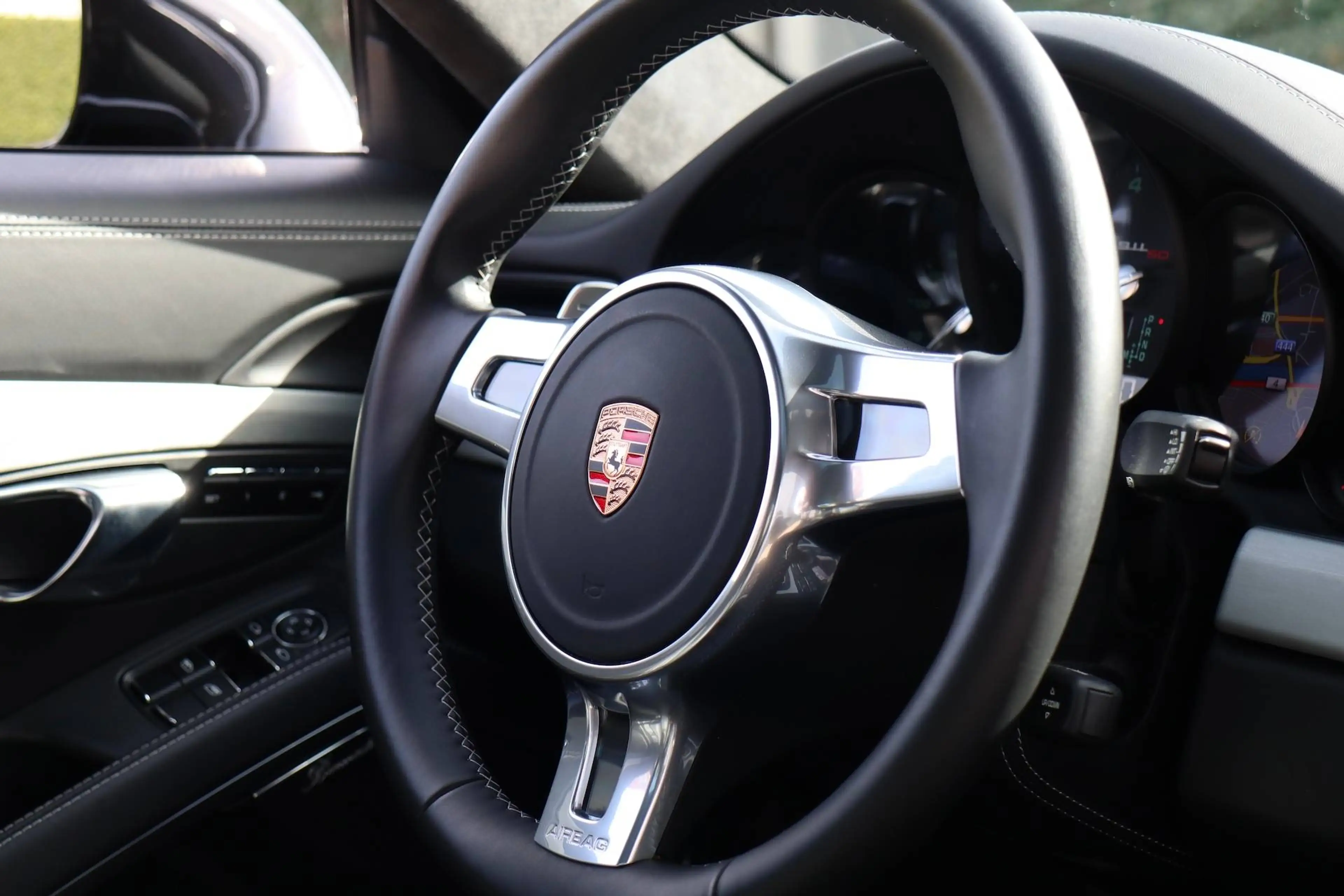 Porsche 991 Carrera 2 S PDK - 50th ANNIVERSARY !! LIMITED EDITION !! AS NEW !! — photo 13