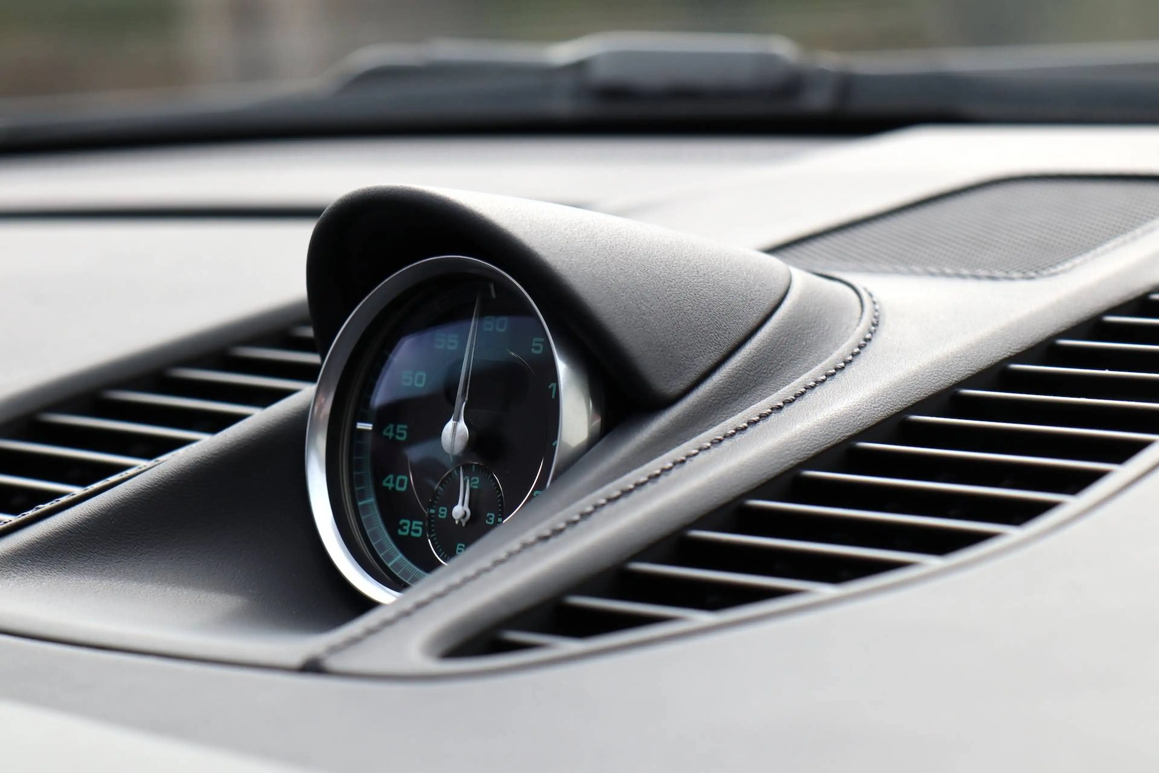 Porsche 991 Carrera 2 S PDK - 50th ANNIVERSARY !! LIMITED EDITION !! AS NEW !! — photo 16