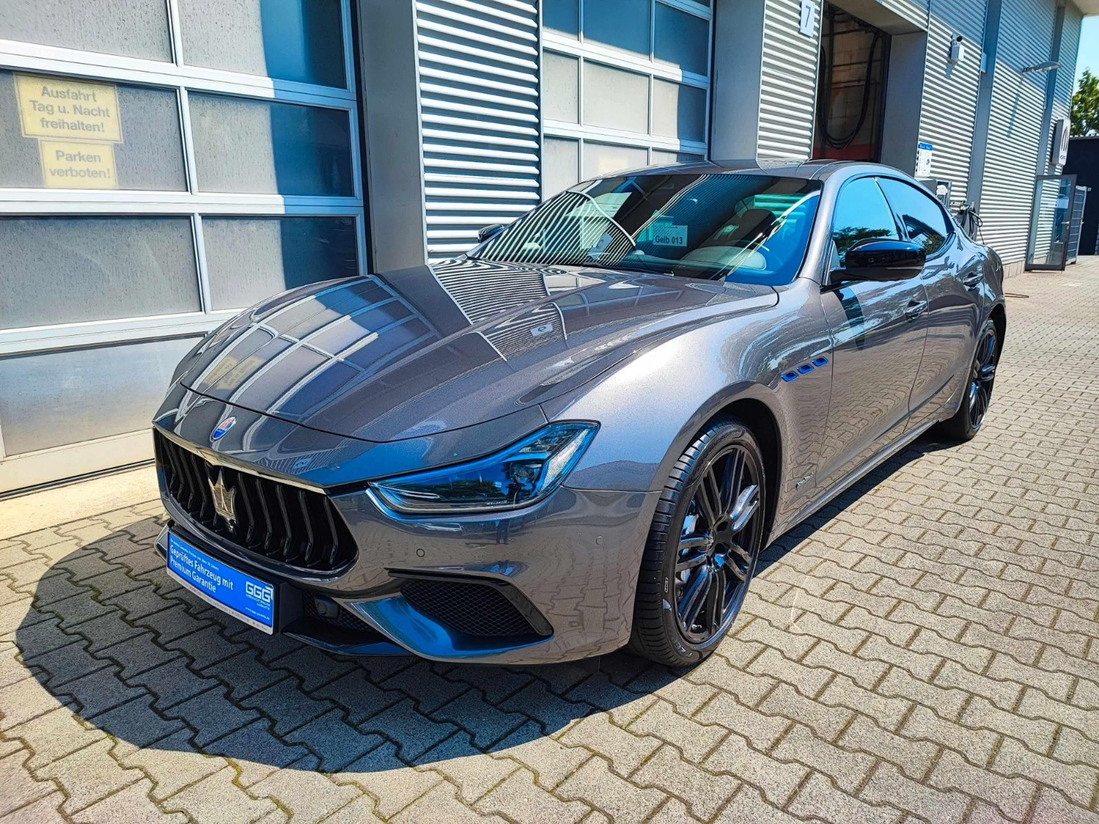 Maserati Ghibli Hybrid 2,0 GranSport Nerissimo Carbon
