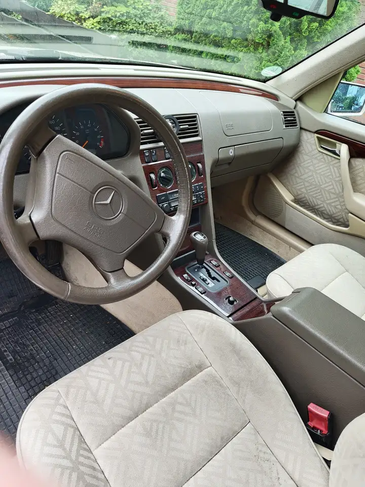 Mercedes-Benz C 180 Elegance, foto 5