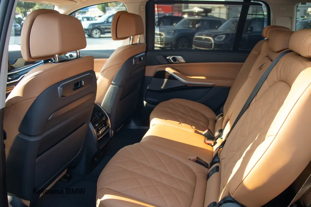 BMW X7 снимка BMW X7
