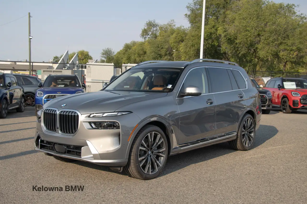 BMW X7 снимка BMW X7