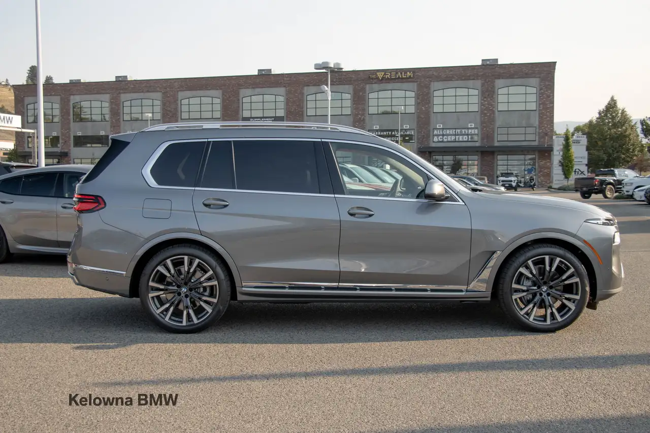 BMW X7 снимка BMW X7