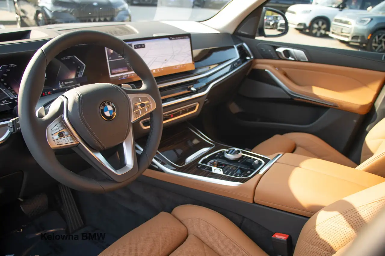 BMW X7 снимка BMW X7