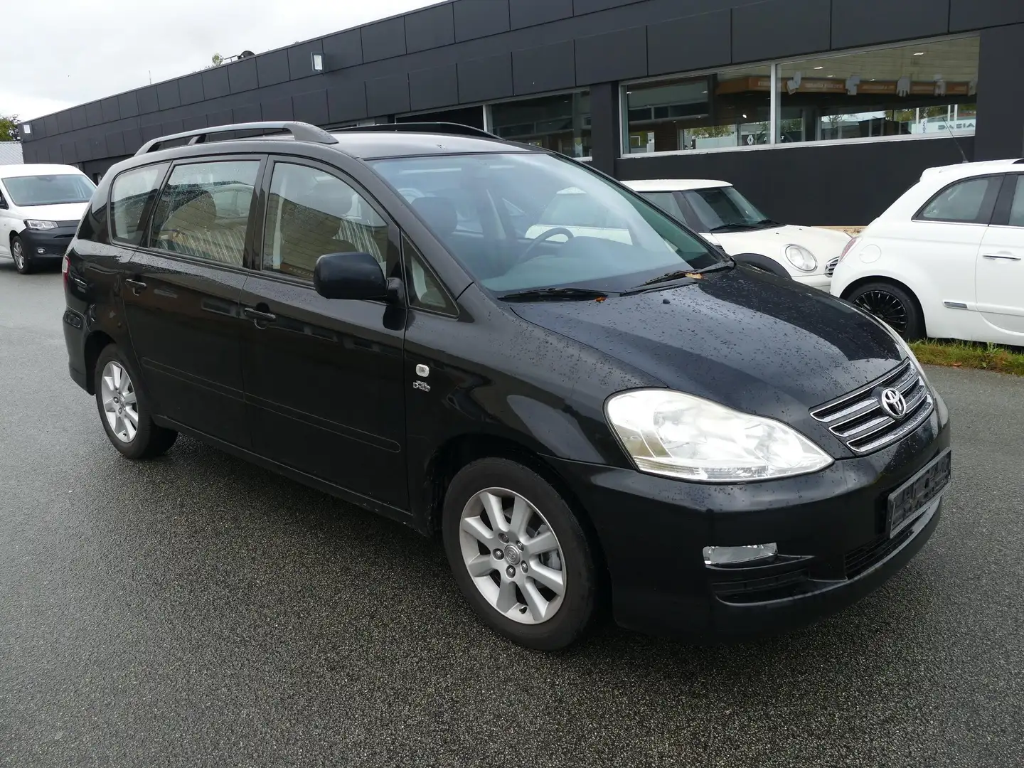 Toyota Avensis Verso 2.0 Diesel D-4D Klima 7 Sitzer HU/AU 09/2025 Radio Schwarz - 2