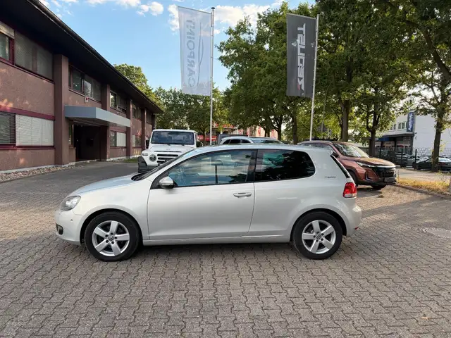 Volkswagen Golf view 3