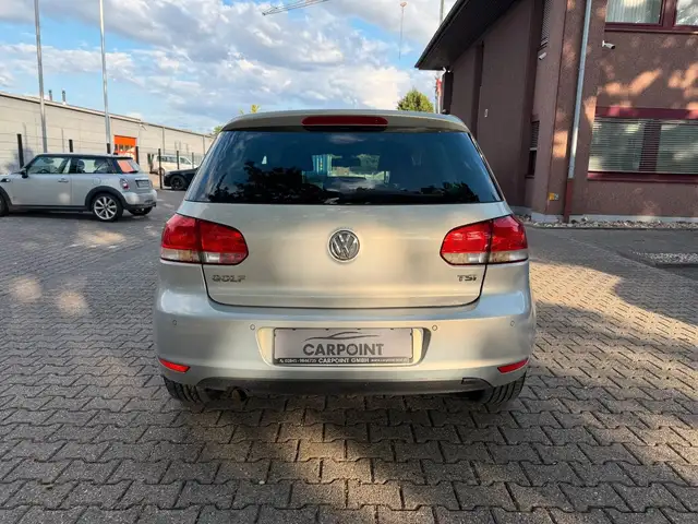 Volkswagen Golf view 5