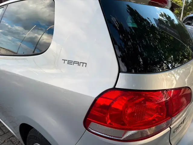 Volkswagen Golf view 14