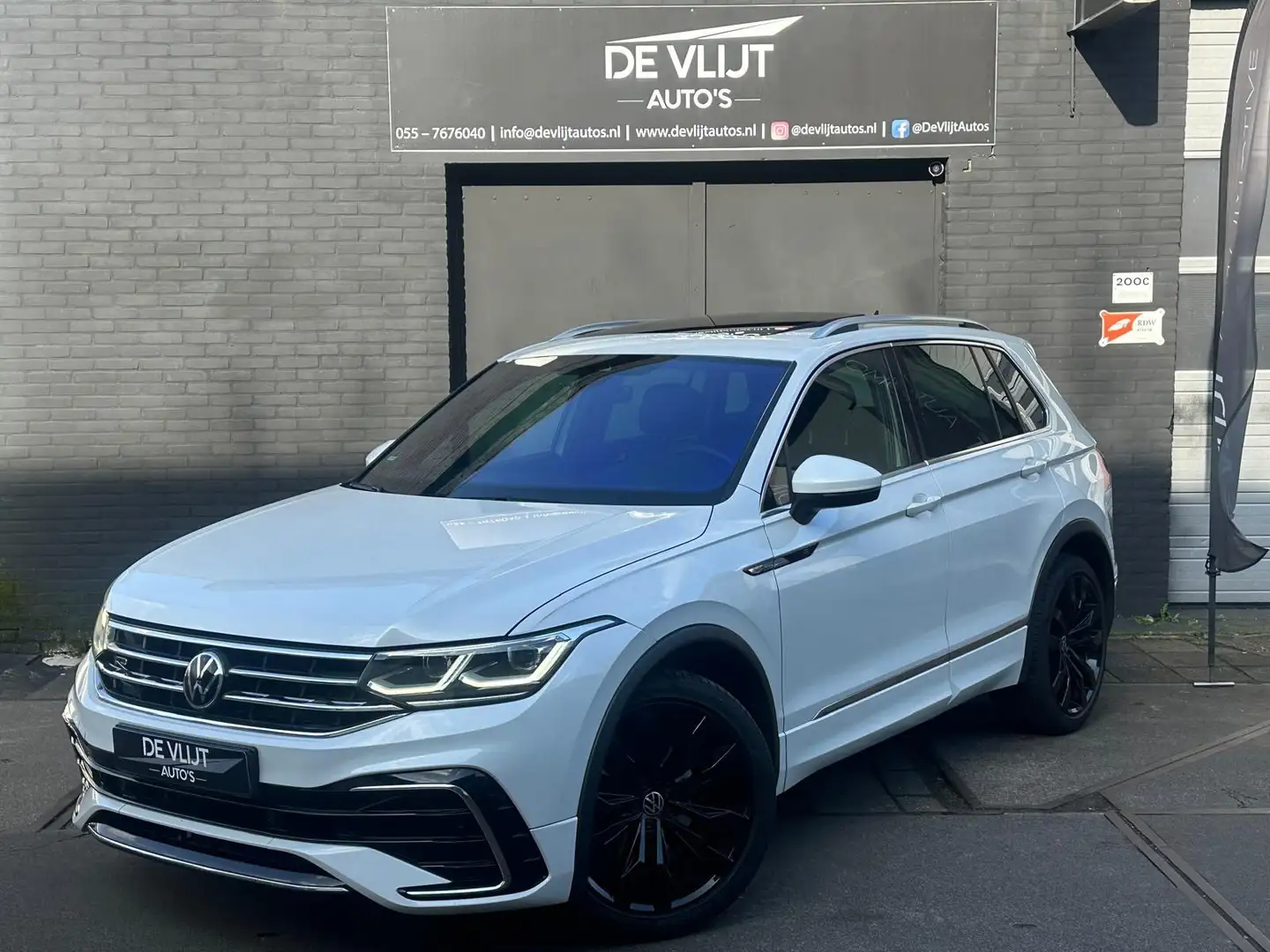 Volkswagen Tiguan 2.0 TDI R-Line | Pano | Dsg | Carplay | memory Sto Weiß - 2