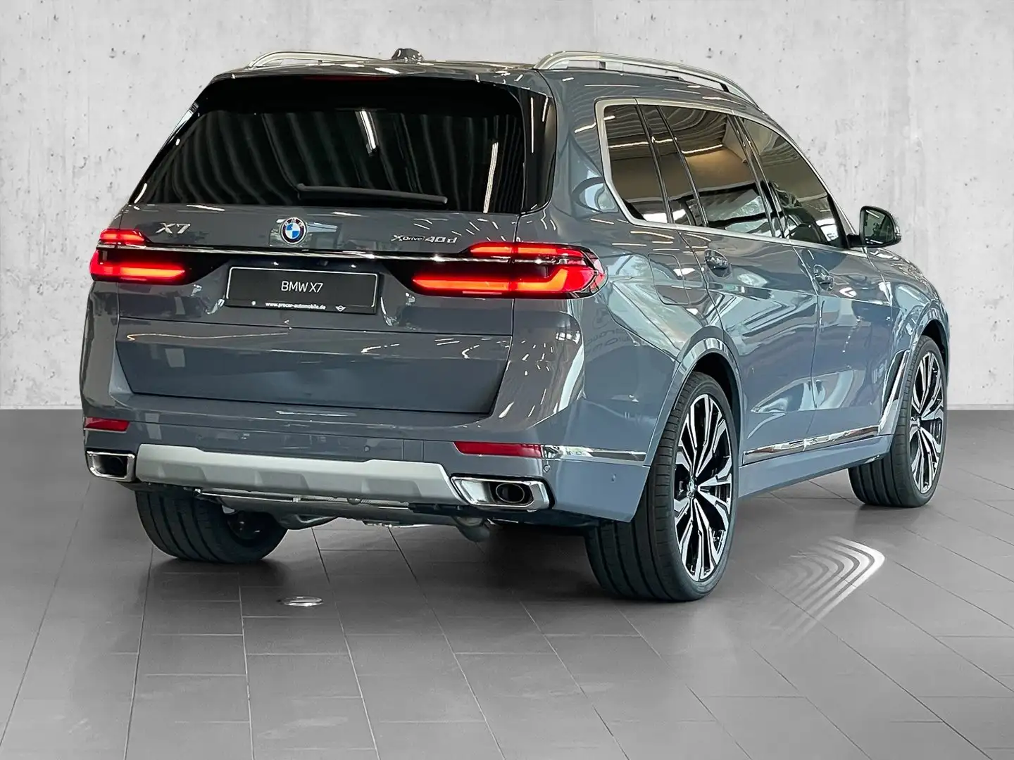 BMW X7 xDrive40d HUD PANO ACC AHK 360°KAM RFK NAVI Grau - 2